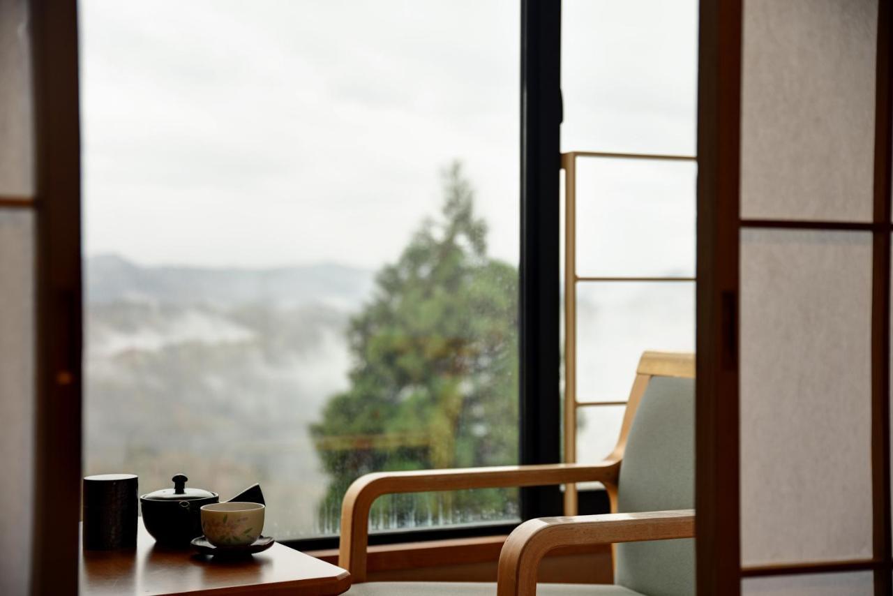 Unkai Hotel Tokamachi Buitenkant foto