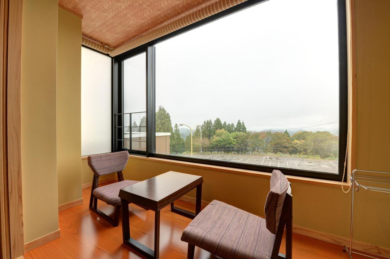Unkai Hotel Tokamachi Buitenkant foto